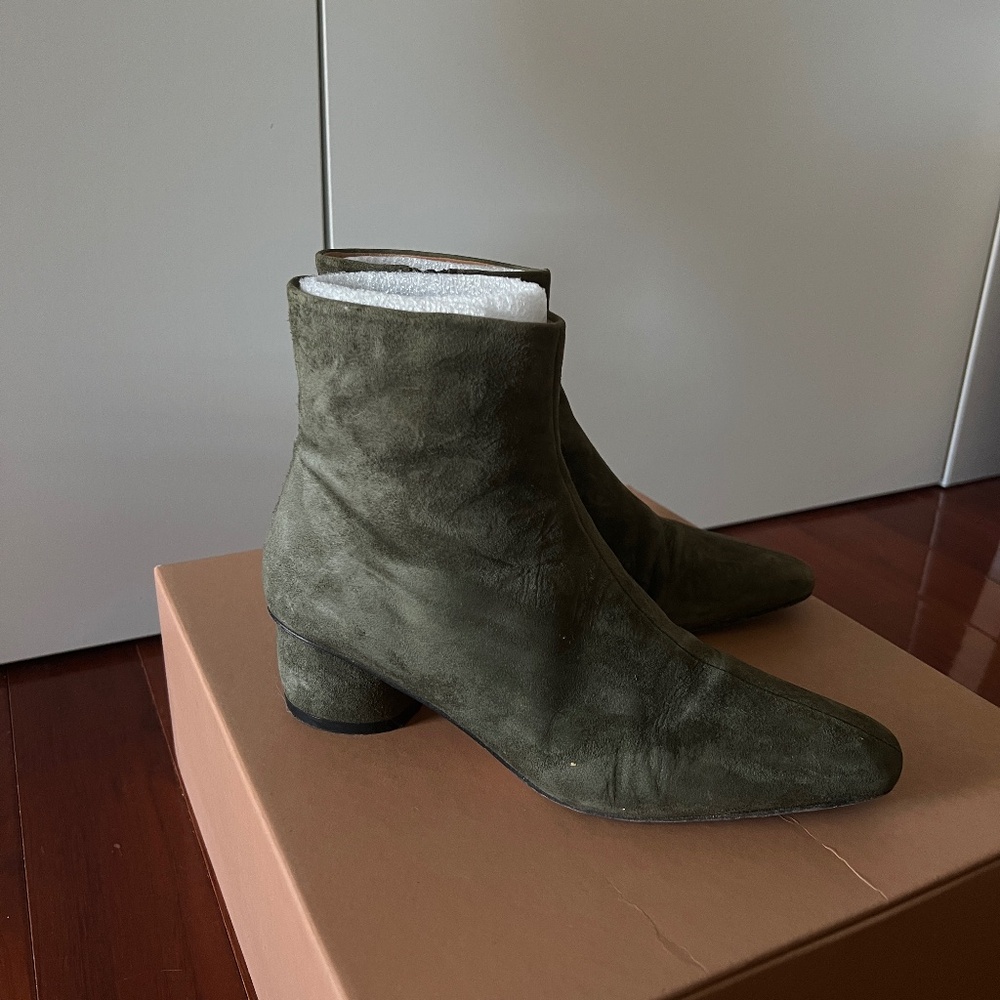 LOQ Matea Boots in Bosque Suede